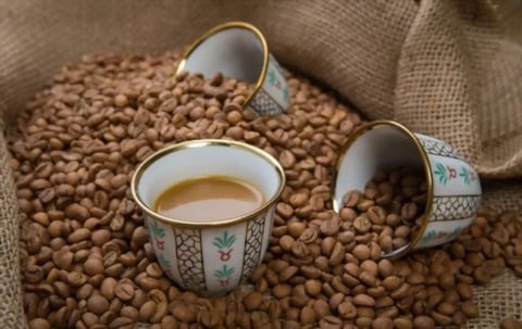 قهوة عربية سعودية بالهيل والزعفران حجم نص كيلو ٥٠٠ جرام